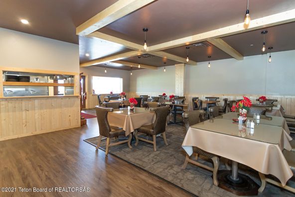 285 N Main St, Thayne, WY 83127